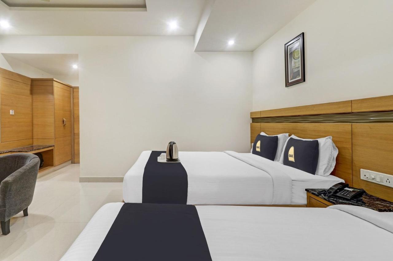 העיר בנגלור Hotel U.T.Elite מראה חיצוני תמונה